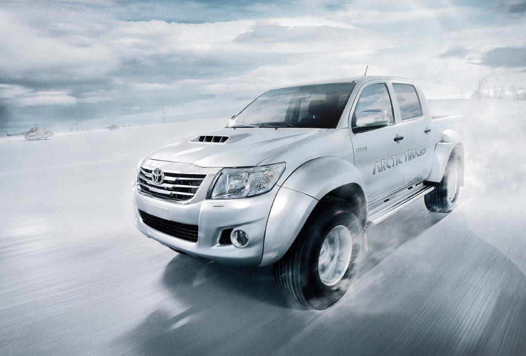 Toyota Hilux Arctic Trucks at44