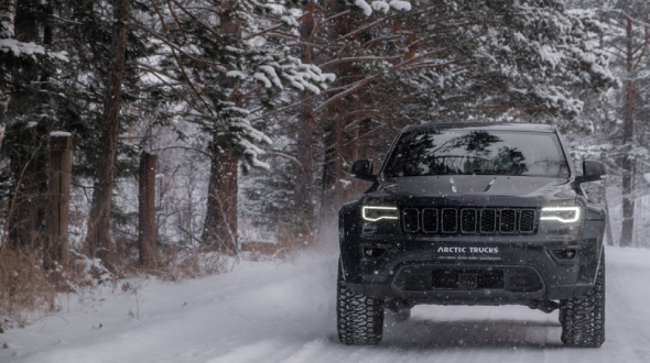 Когда «просто внедорожник» – недостаточно. Новый Jeep Grand Cherokee AT35 от Arctic Trucks.