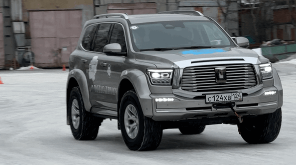 Arctic Trucks Ice Drive: искусство управления в экстремальных условиях