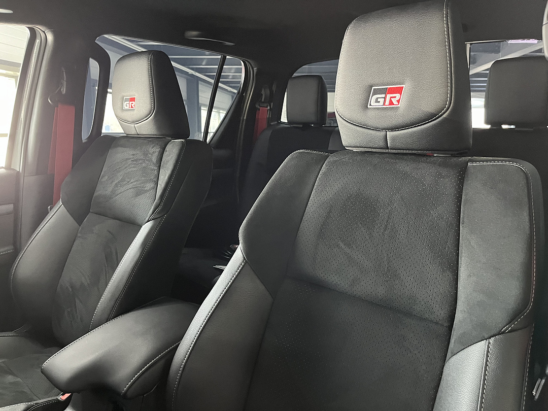Toyota Hilux 4576