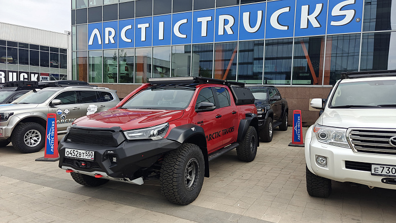 Toyota Hilux 3868