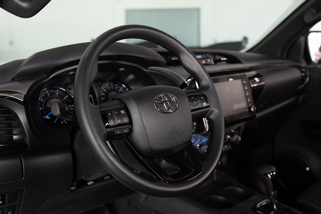 Toyota Hilux 5311