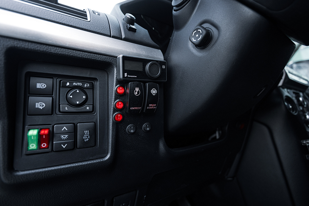 Toyota Land Cruisr Prado AT38