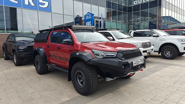 Toyota Hilux 3868