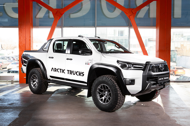 Toyota Hilux 5311