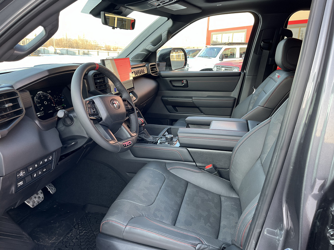 Toyota Tundra AT37 2472