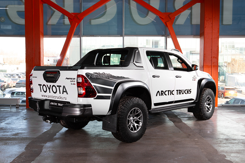 Toyota Hilux 5311