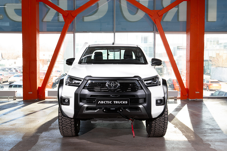 Toyota Hilux 5311