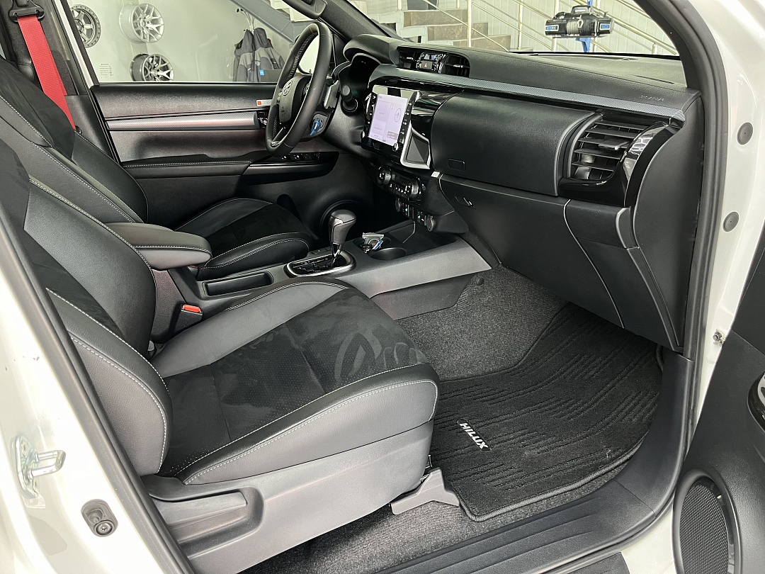 Toyota Hilux 4576